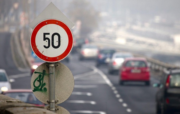 Скорость движения автомобилей в населенных пунктах будет снижена